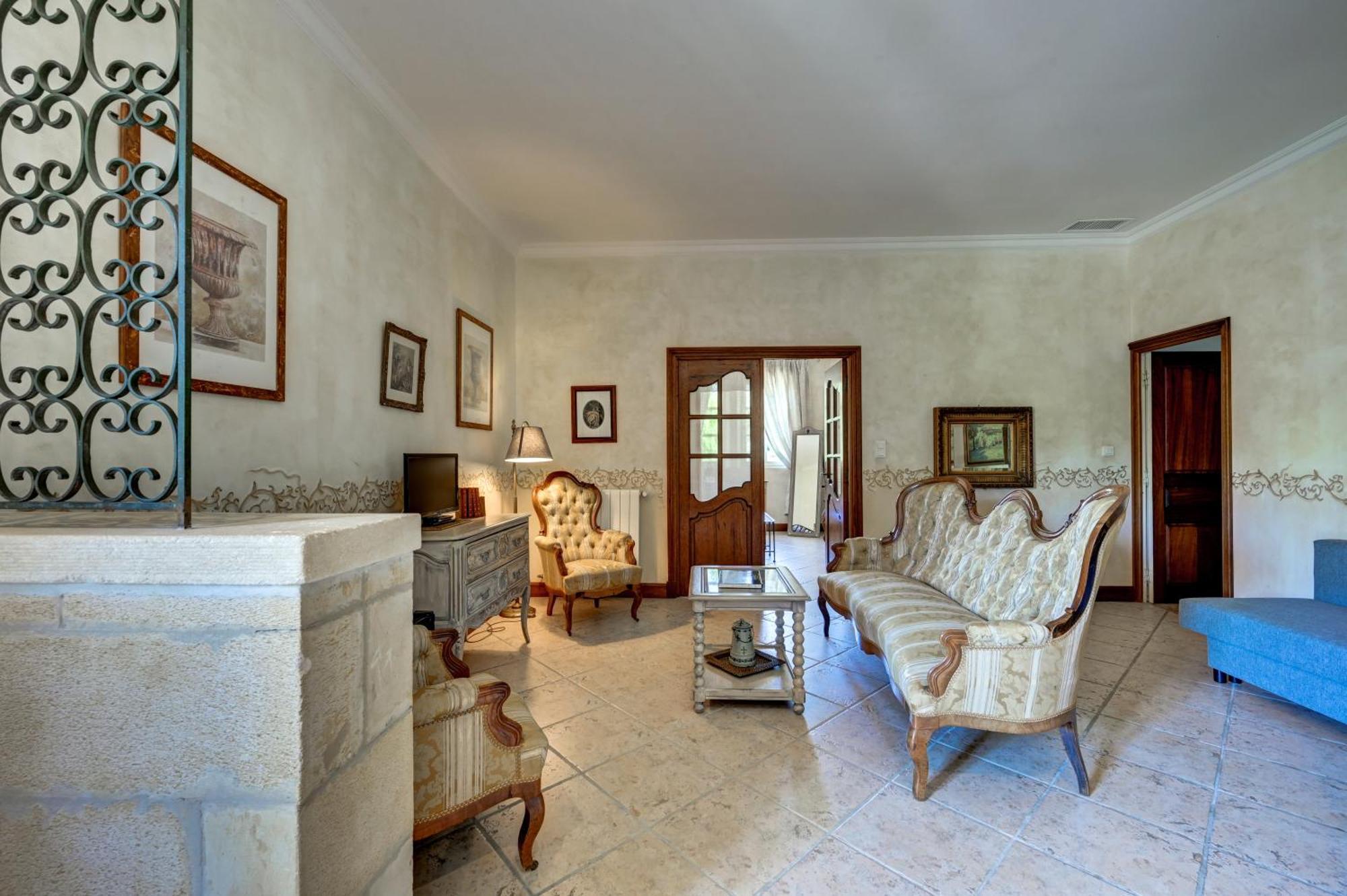 Hotel Mas Des Comtes De Provence Tarascon Zewnętrze zdjęcie