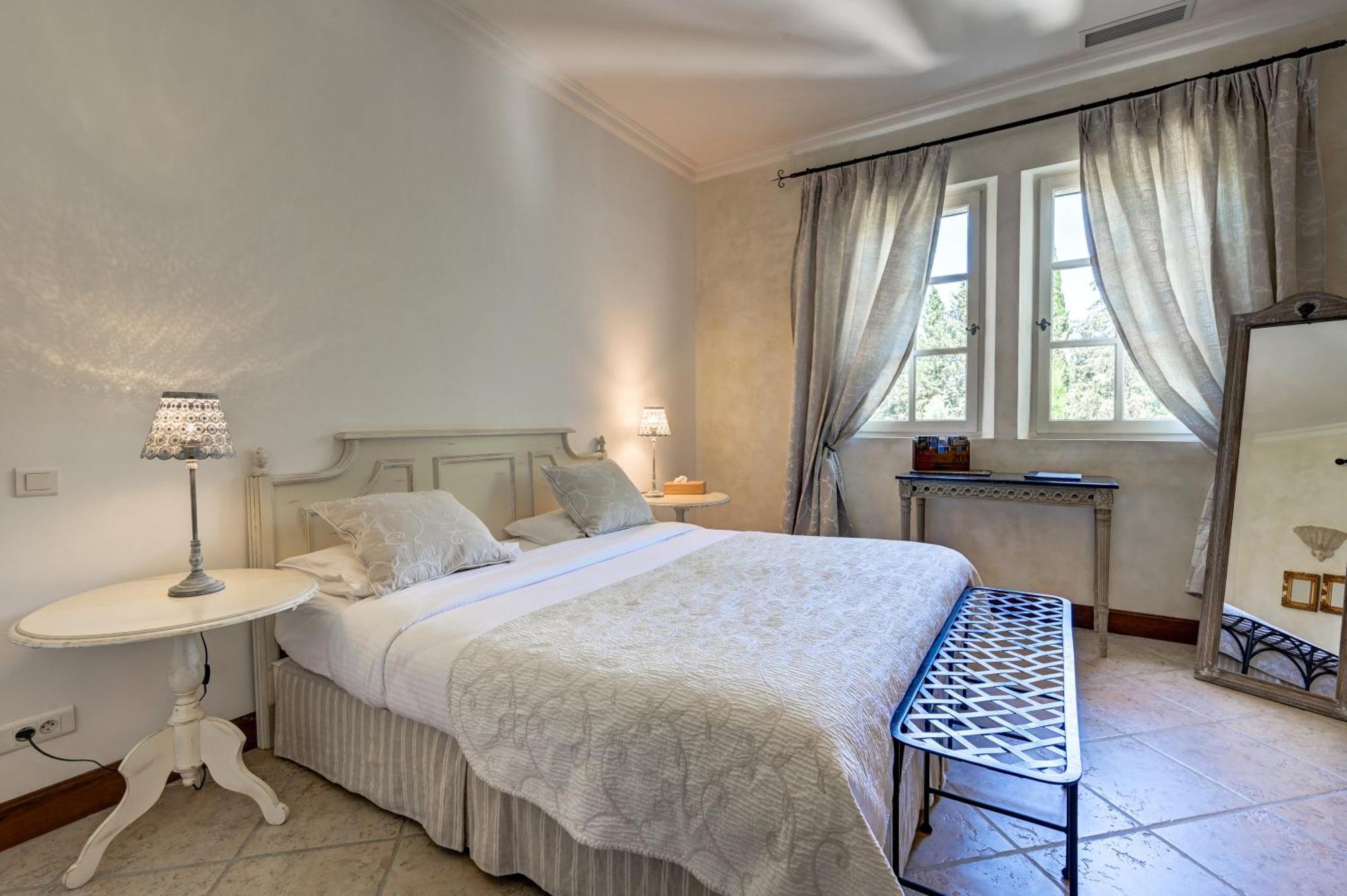 Hotel Mas Des Comtes De Provence Tarascon Zewnętrze zdjęcie