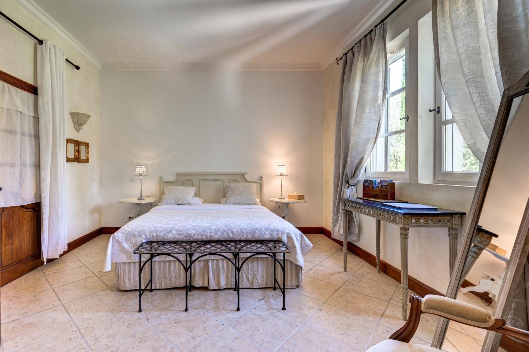 Hotel Mas Des Comtes De Provence Tarascon Zewnętrze zdjęcie