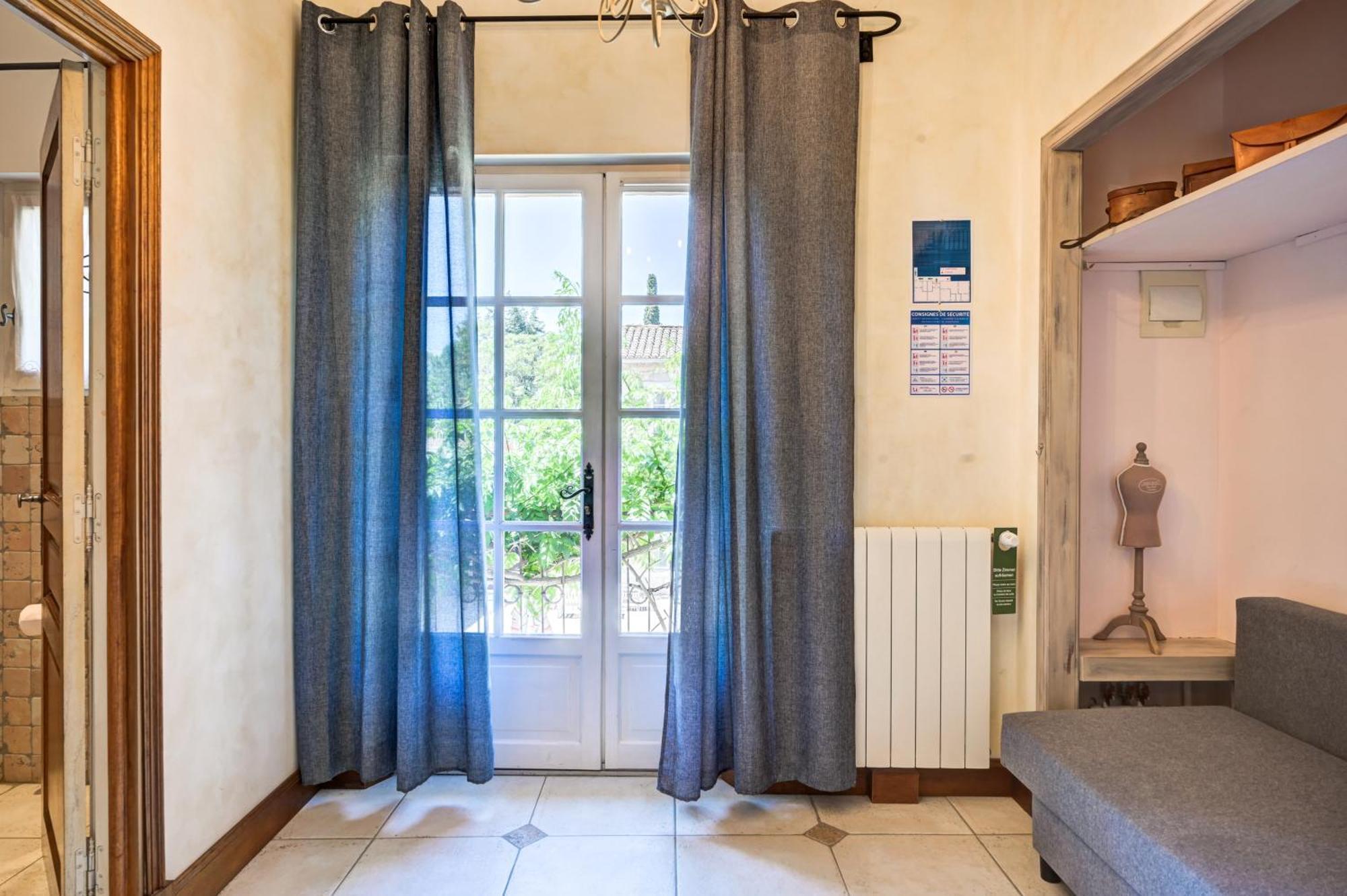 Hotel Mas Des Comtes De Provence Tarascon Zewnętrze zdjęcie