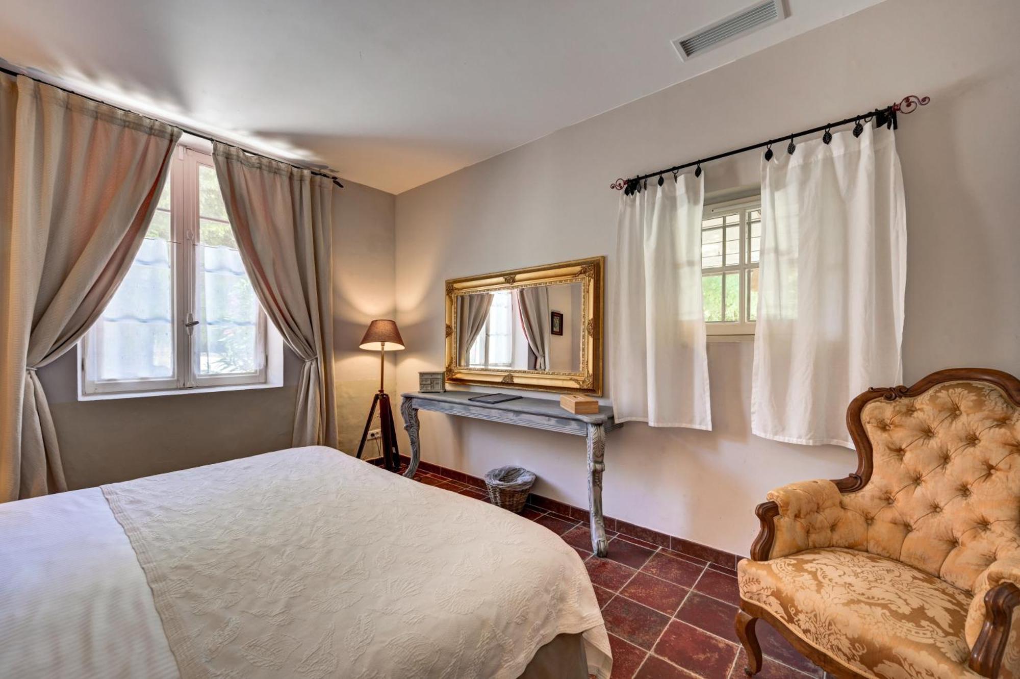 Hotel Mas Des Comtes De Provence Tarascon Zewnętrze zdjęcie
